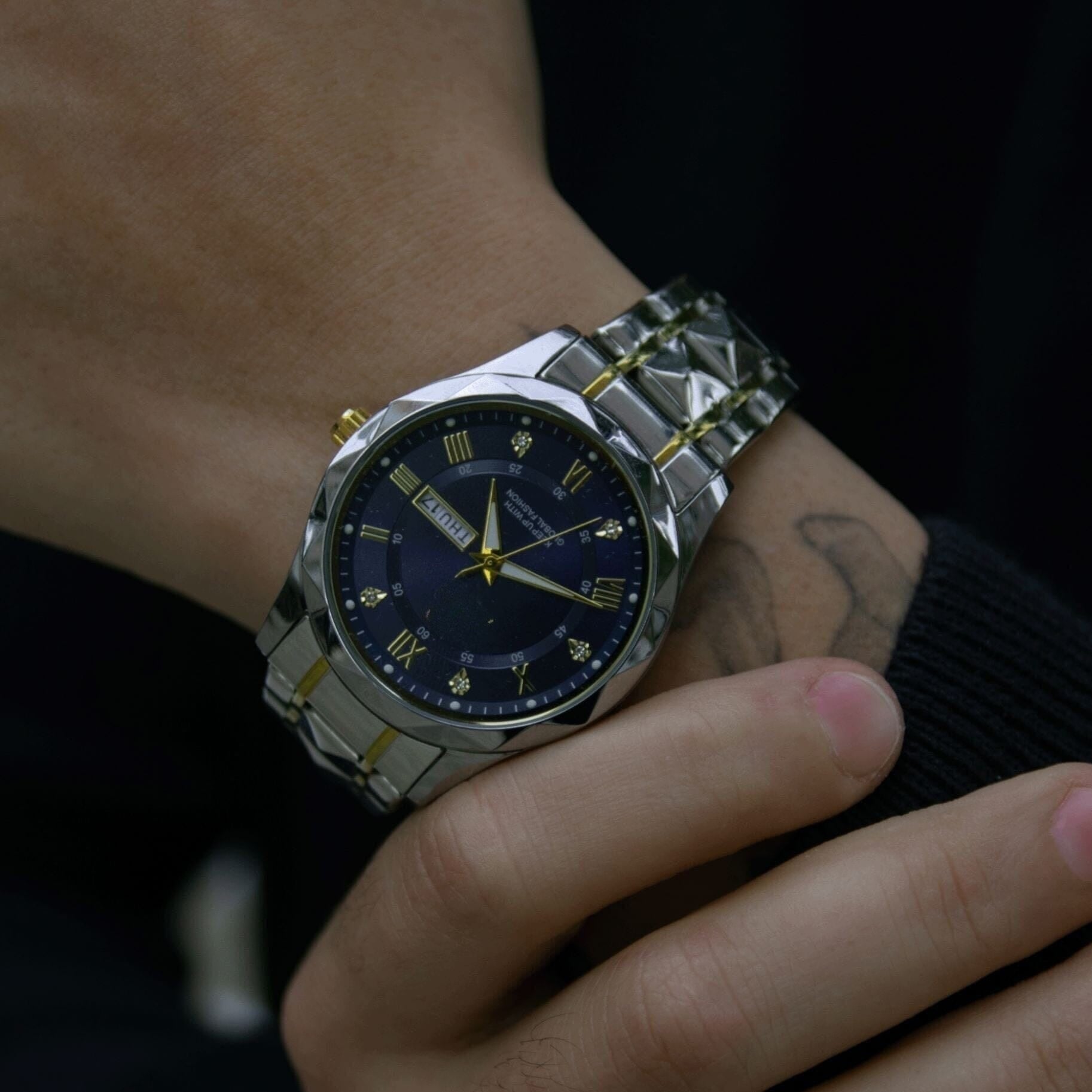 Luminous Steel Watch 40 Mm – Waterproof | Transfer Steel